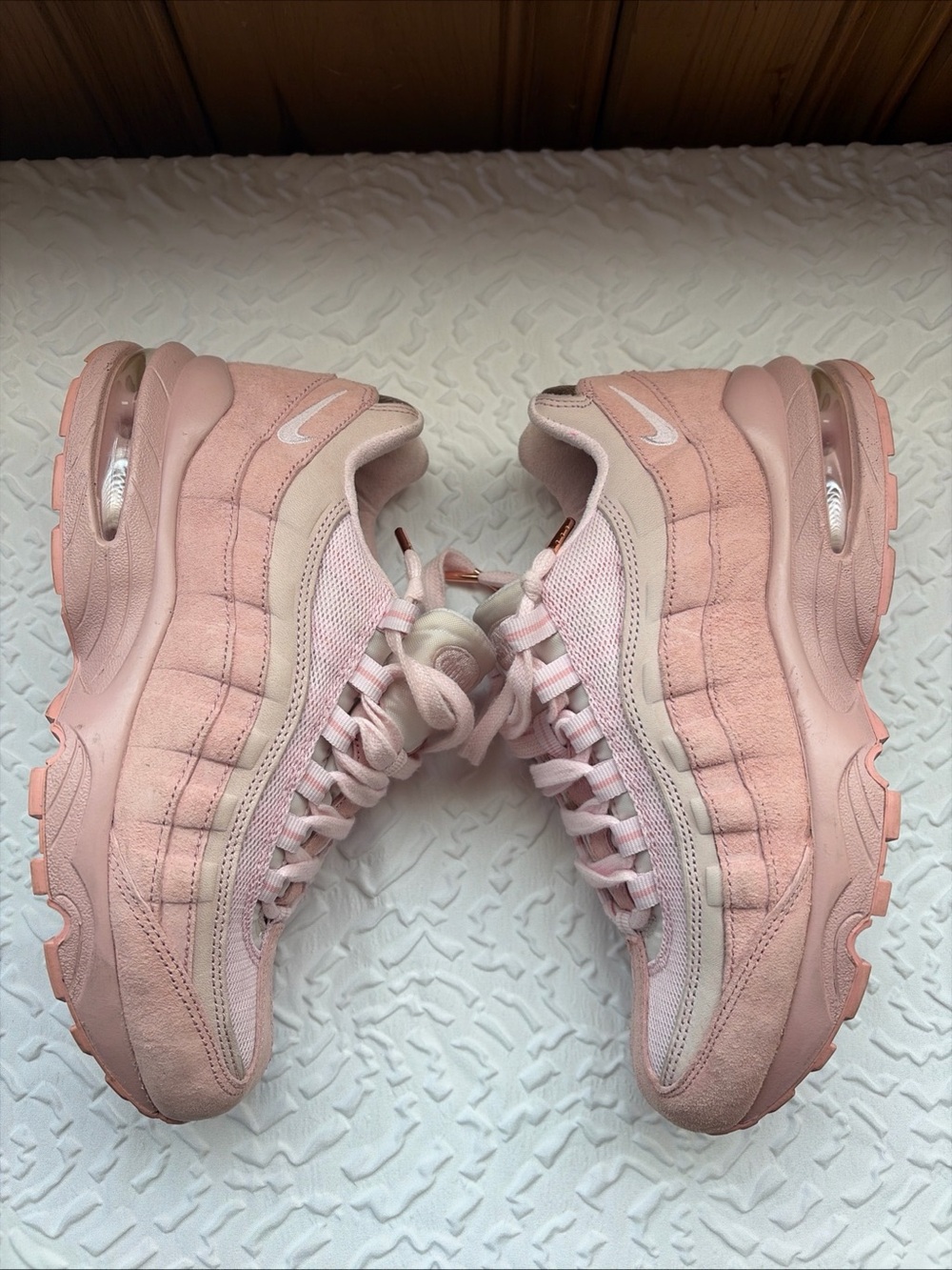 Nike Air Max 95 All over light pink women’s size 7 Streetwear Athletic